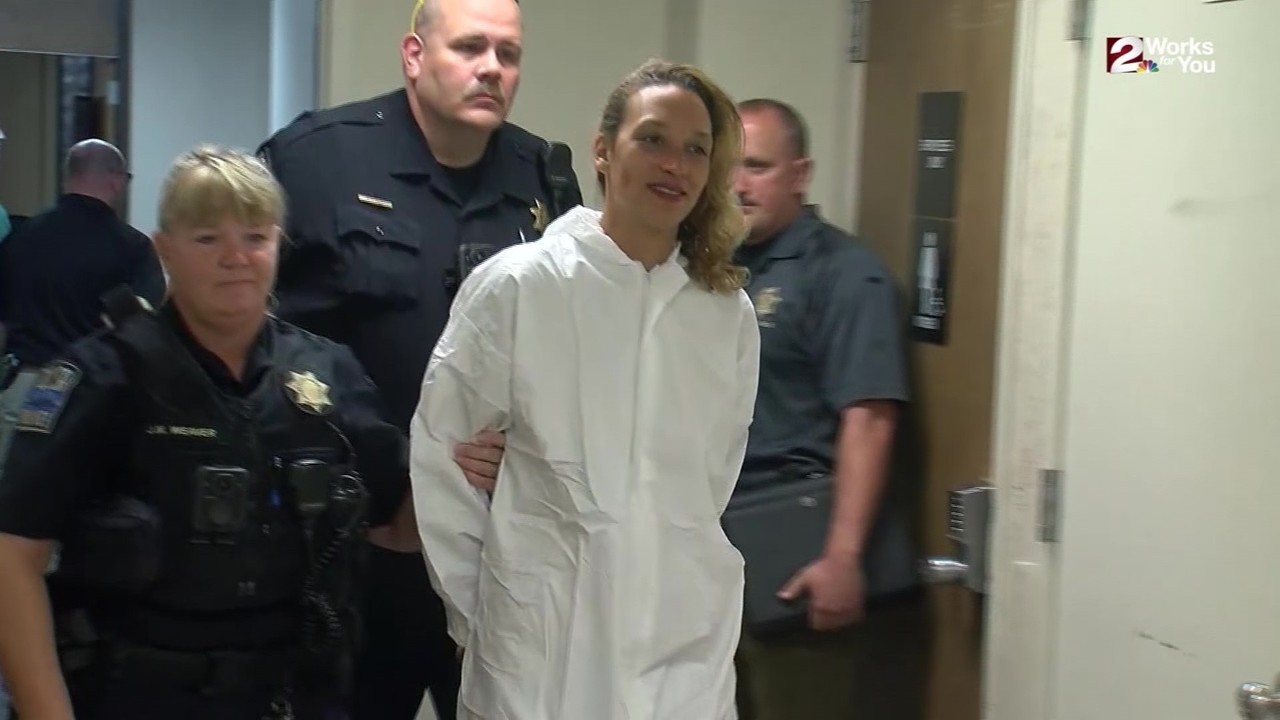 tulsa mom stabbed eldest daughter up to 70 times police say