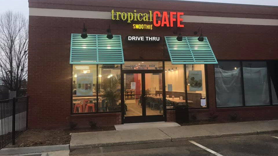 Roanoke's first Tropical Smoothie Cafe now open