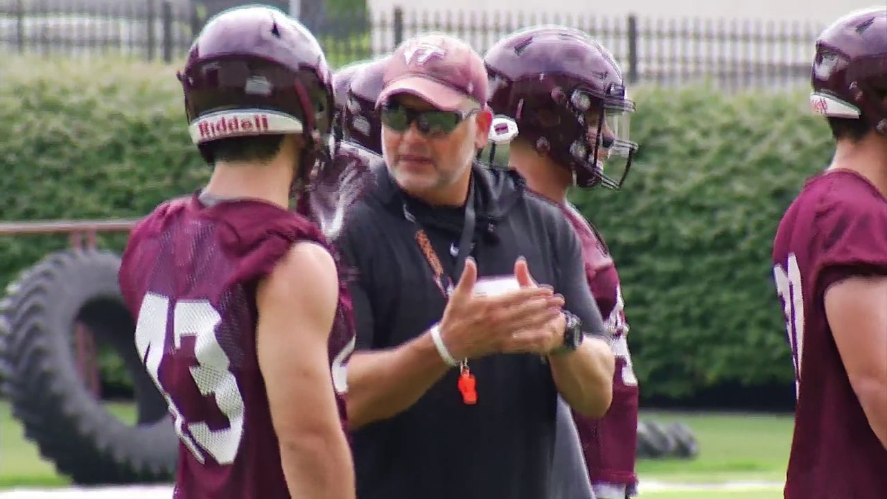 Fuente says team's adversity has only brought them together